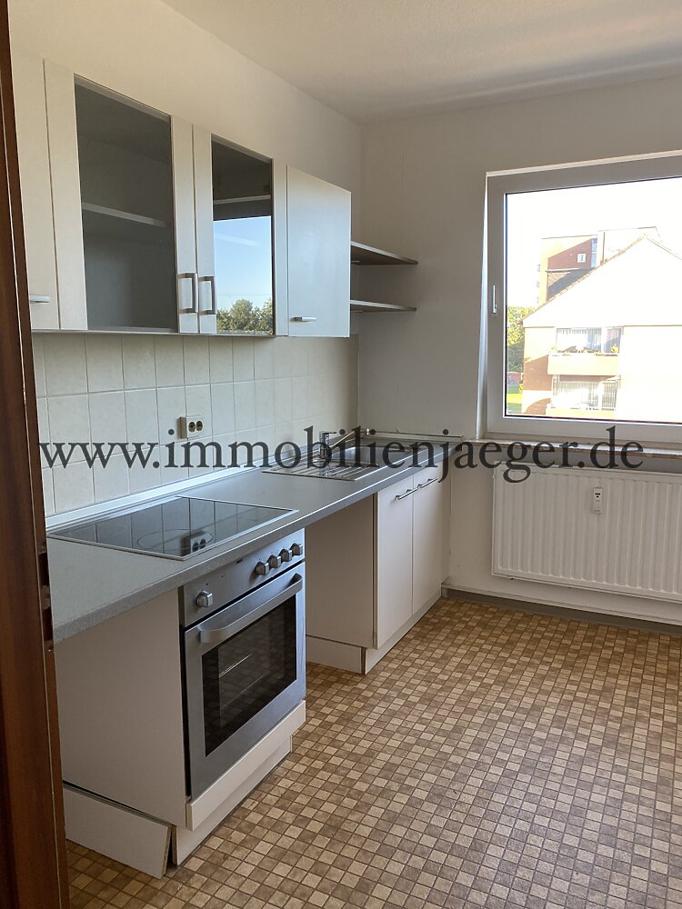 Zwischen Berner Au und EKZ Farmsen - großzügige Dachwohnung mit großem Wohnzimmer - - Foto 1