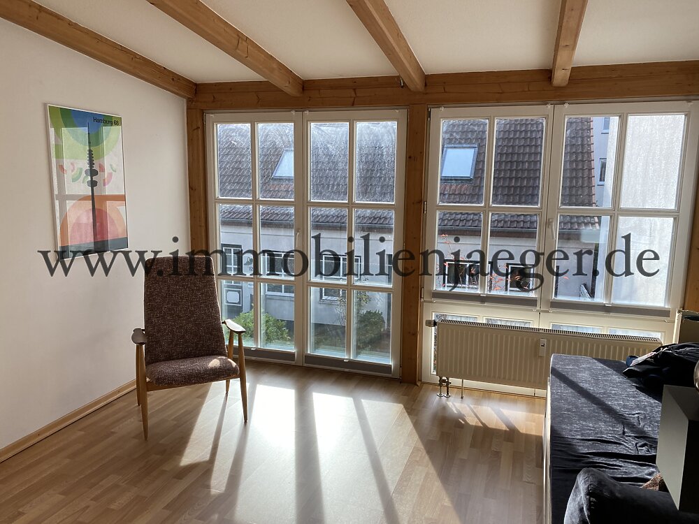 Idyllischer Hinterhof in ruhiger Wohnlage - Charmante Maisonette-Wohnung mit Wintergarten - Photo 2