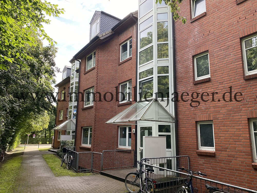 Zentral - 4 min Fußnähe zum EKZ Herold-Center - großzügiges Erdgeschoss mit Terrasse - Vollbad - EBK - Photo 1